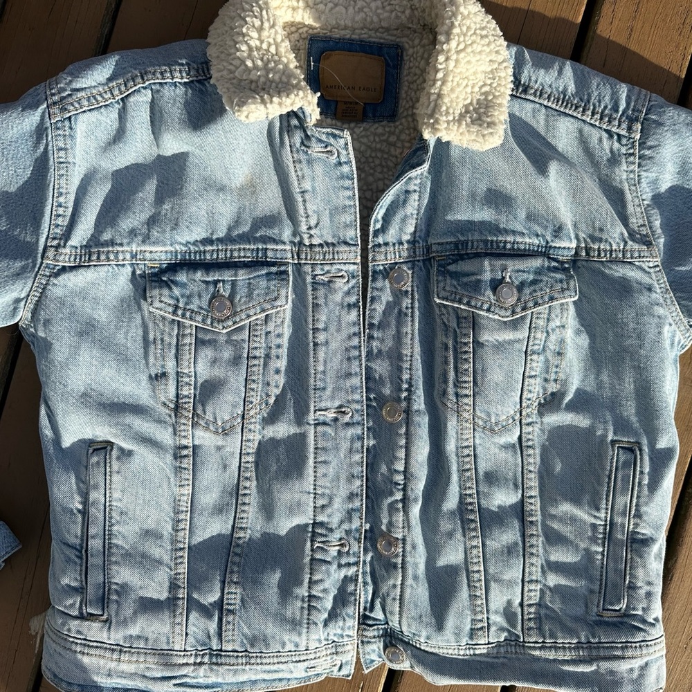 American Eagle Sherpa lined Jean jacket